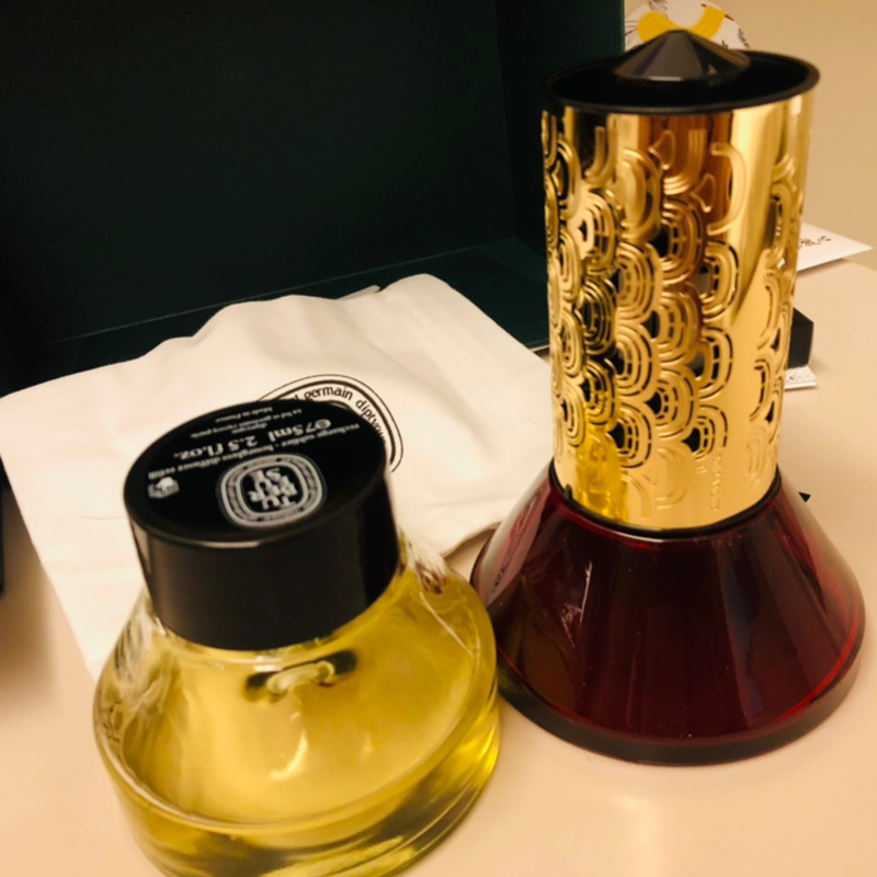 น้ำหอมปรับอากาศ Diptyque Hourg - Home Fragrance Luxury บทวิจารณ์และราคา